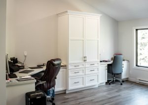Read more about the article Modern Farmhouse Primary Suite