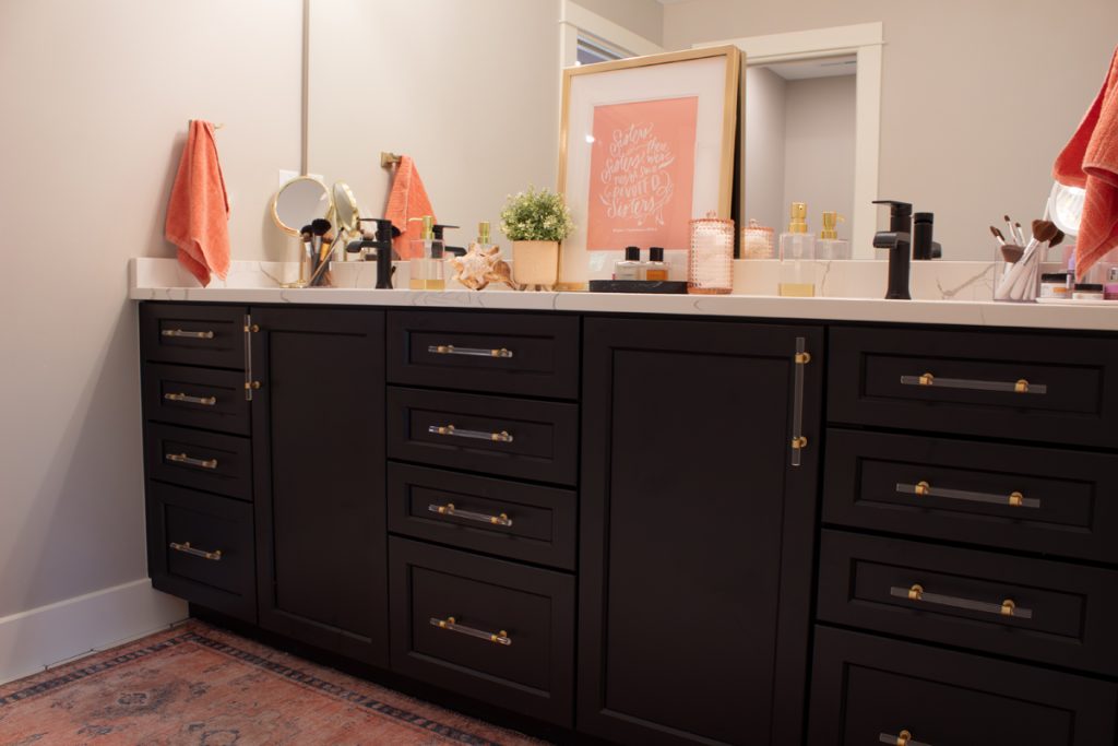 The Bold Modern Bathroom 03